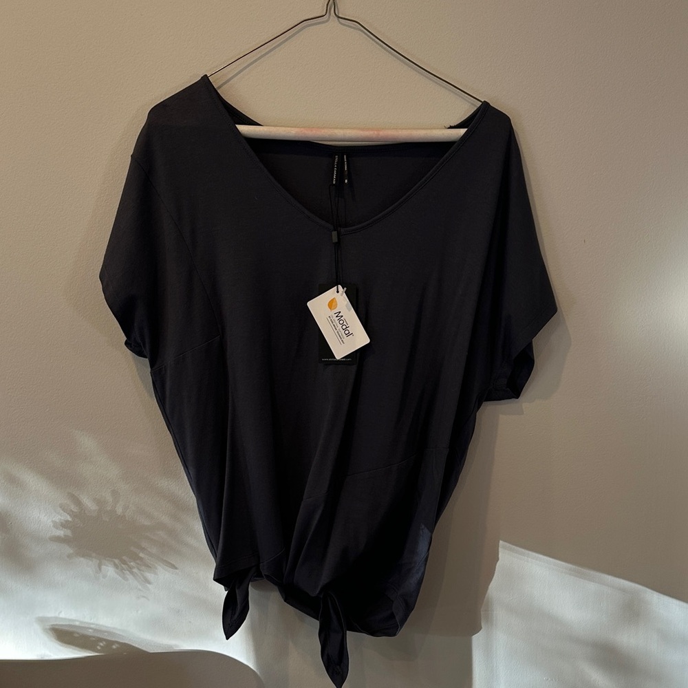 Stella Carakasi Dark Gray Tie-Front V-Neck Tee